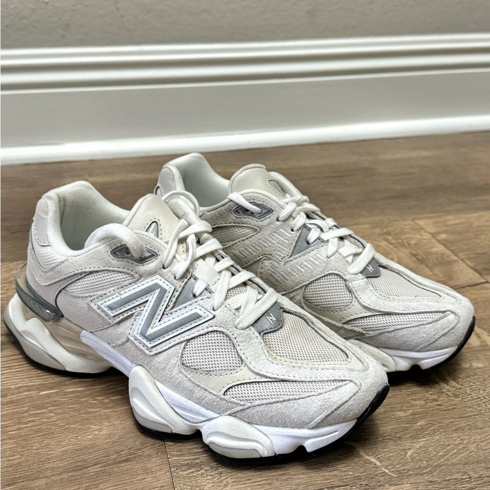 New Balance 9060 Sneakers women’s 7